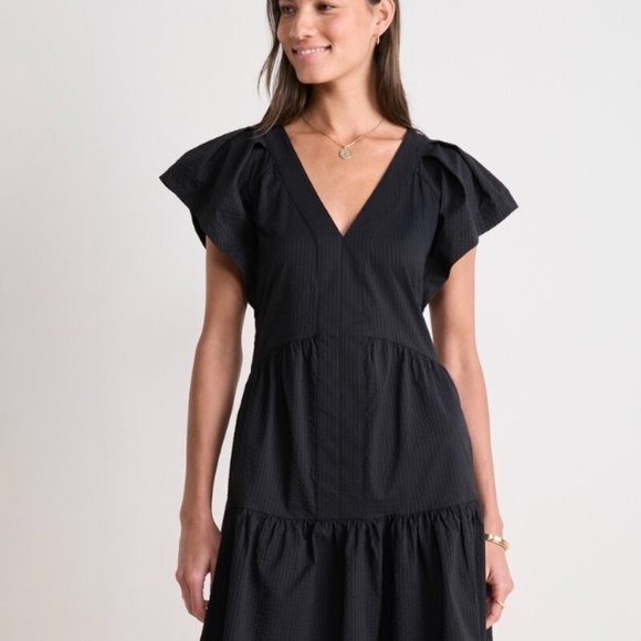 Vineyard Vines Dresses & Skirts - Vineyard Vines Sophie Harbour Dress